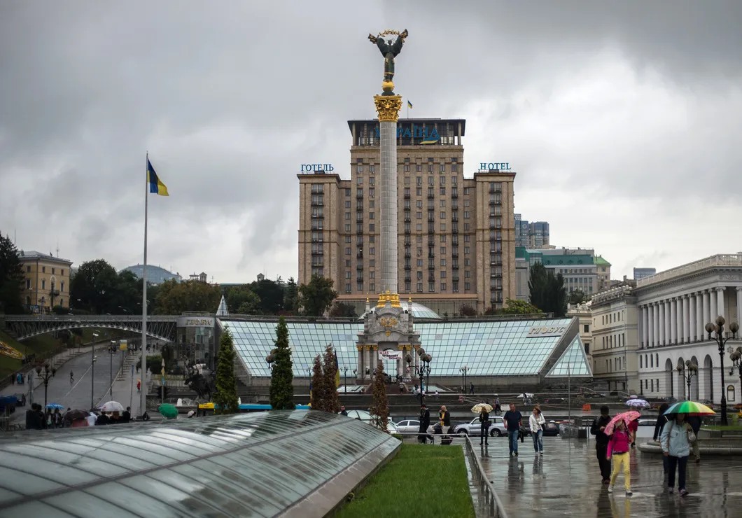 Инвестконтракт по гостинице «Украина» был заключен при Кучме, «отжимать» объект стали «оранжевые», а произошла экспроприация при Януковиче. Фото: РИА Новости