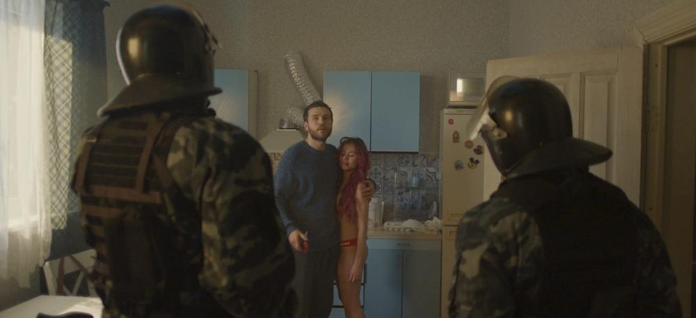 «По разные стороны». Кадр: kino-teatr.ru