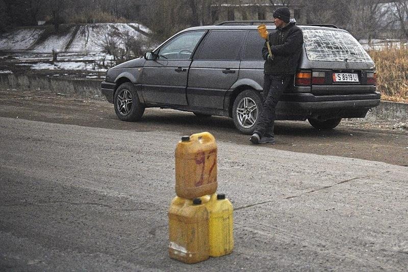 Бишкек. Торговля топливом, 2021 год. Фото: Александр Миридонов / Коммерсантъ