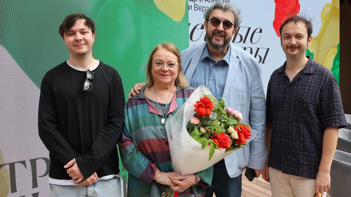 Жизнь как театр на ковре