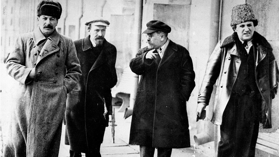 «Людоеды в пиджаках»