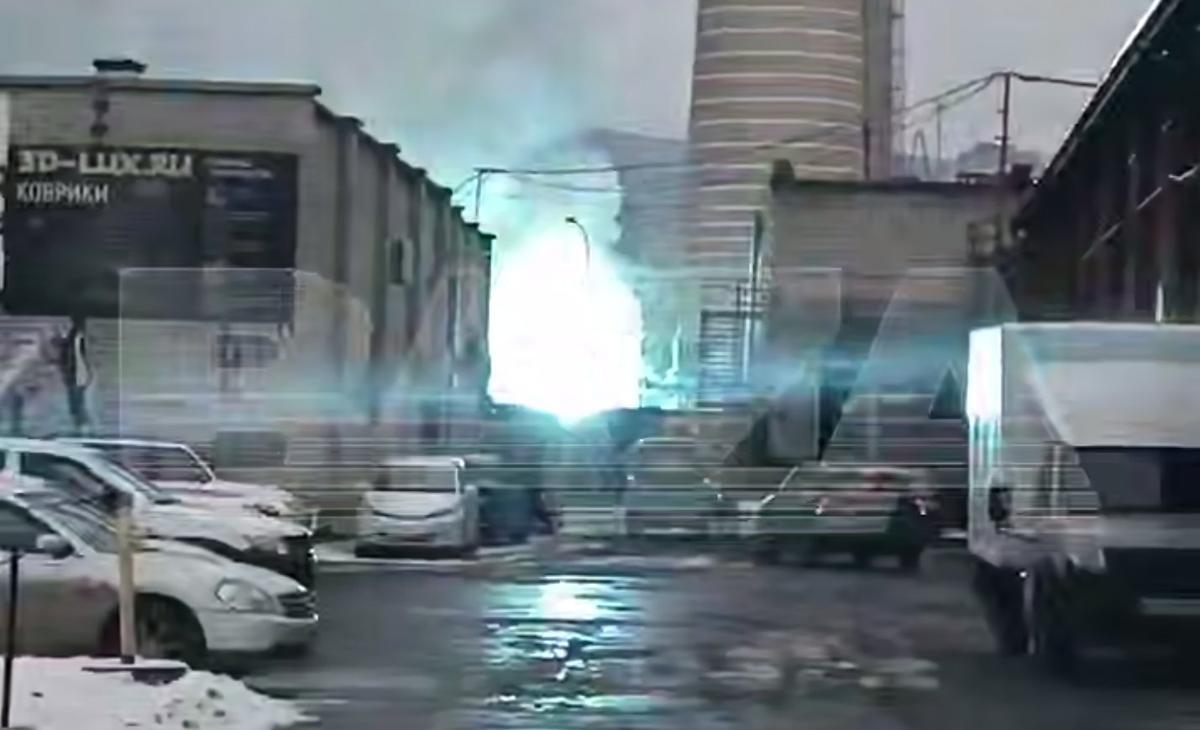 Кадр из видео свидетелей пожара на трансформаторной подстанции