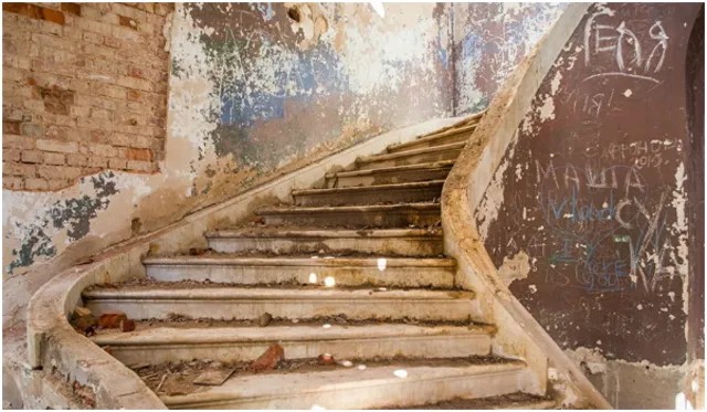 Итальянская лестница в усадьбе Строгановых. Фото: Ксения Самарина