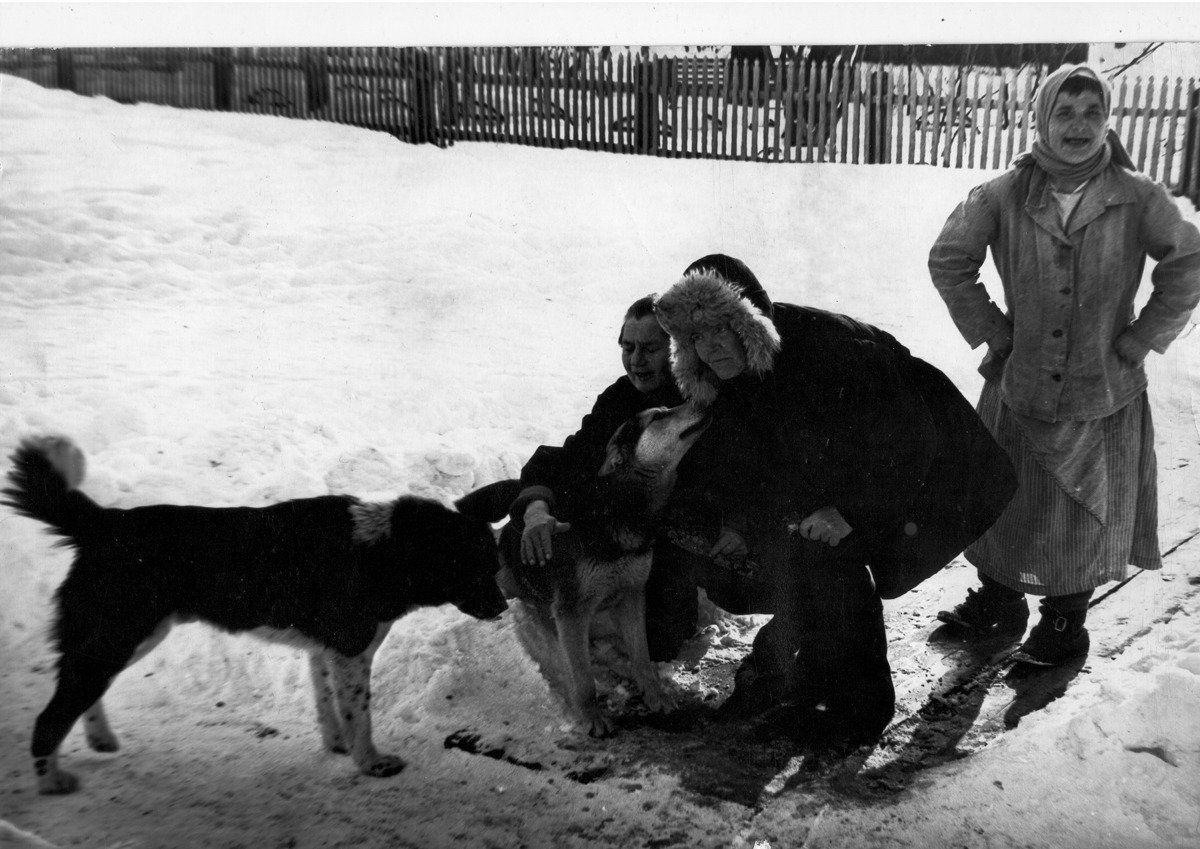 Одно из краевых психиатрических учреждений, середина 90-х. Фото: из архива Алексея Тарасова / «Новая газета»