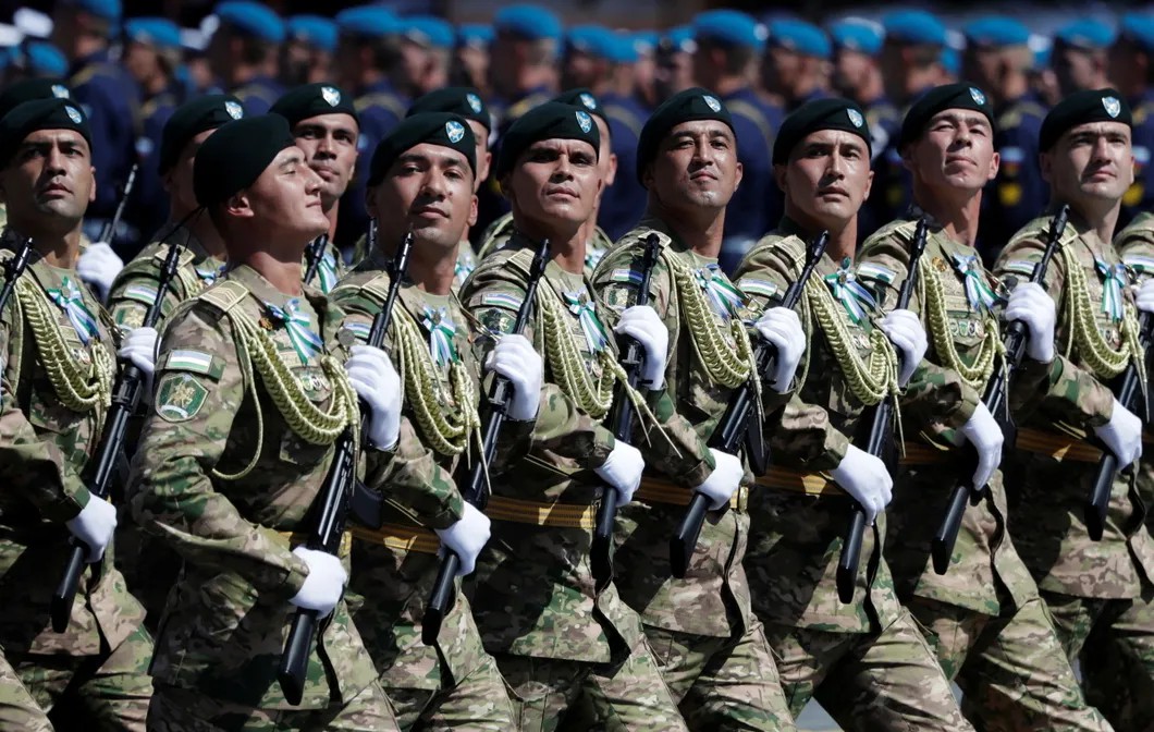 Армия Узбекистана. Фото: Reuters