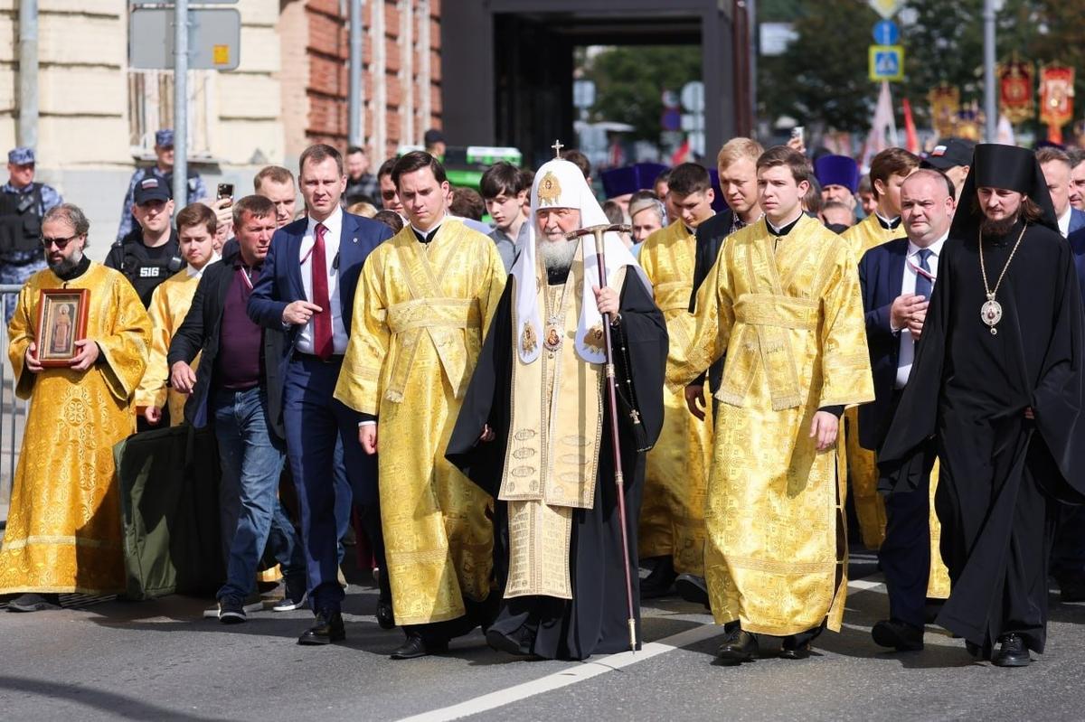 Патриарх Кирилл на общемосковском крестном ходе 2025 года. Фото: Арина Антонова / ТАСС