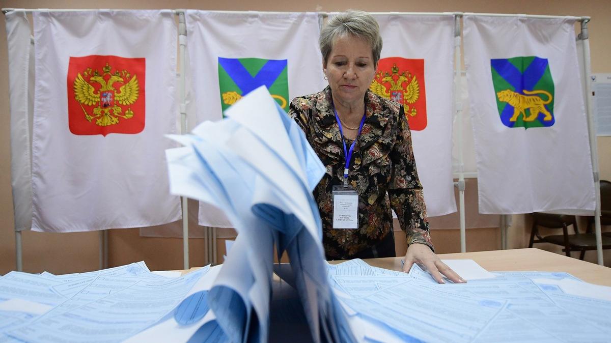 Казак и мусорщик против губернатора