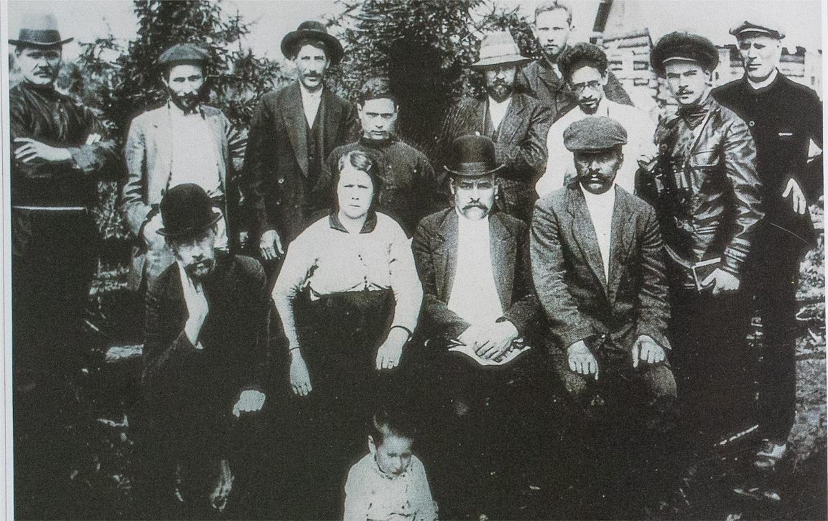 Туруханский край. Ссыльные революционеры вместе со Сталиным. Фото: архив