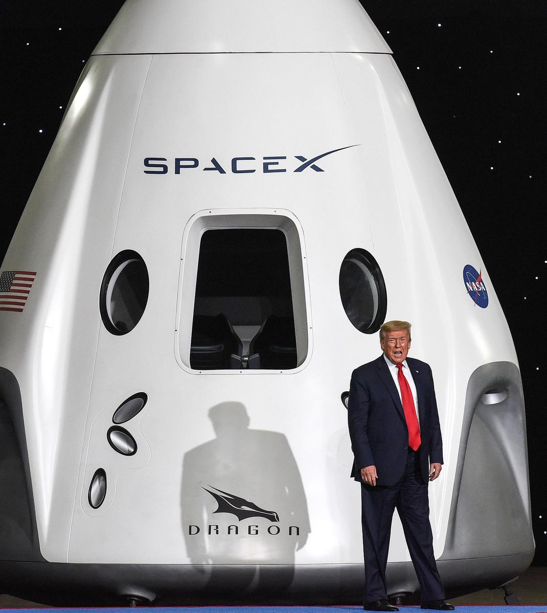 Запуск ракеты-носителя Falcon 9 с первым пилотируемым космическим кораблем Илона Маска Crew Dragon компании SpaceX на мысе Канаверал. Фото: Zuma / TASS