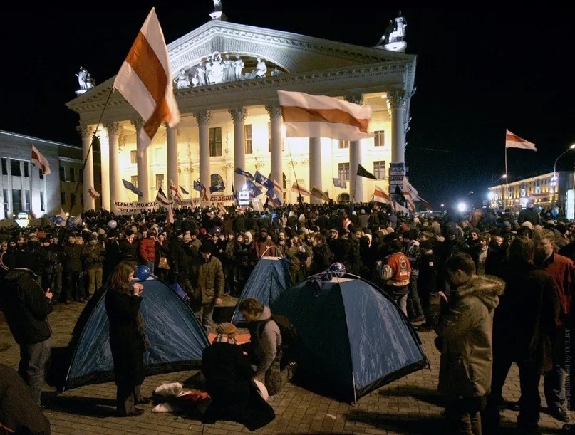 Палаточный лагерь протестующих в Минске, март 2006 года. Фото: «Радио Свобода»