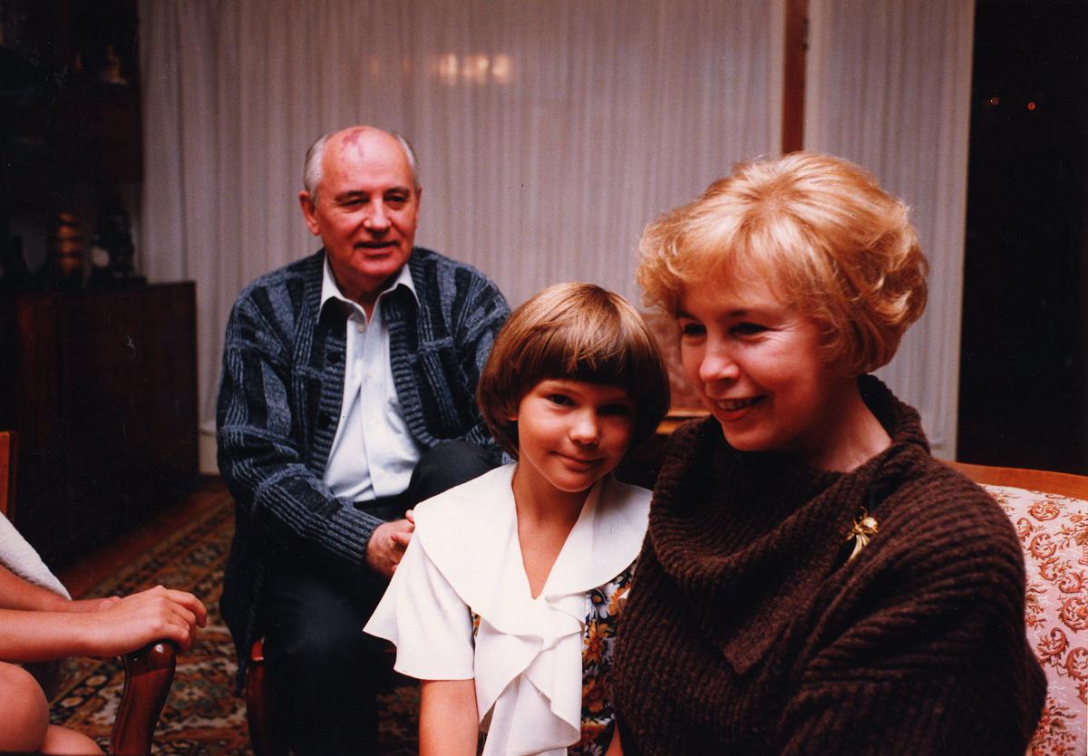 Михаил и Раиса Горбачевы с внучкой. Фото: Горбачев-Фонд