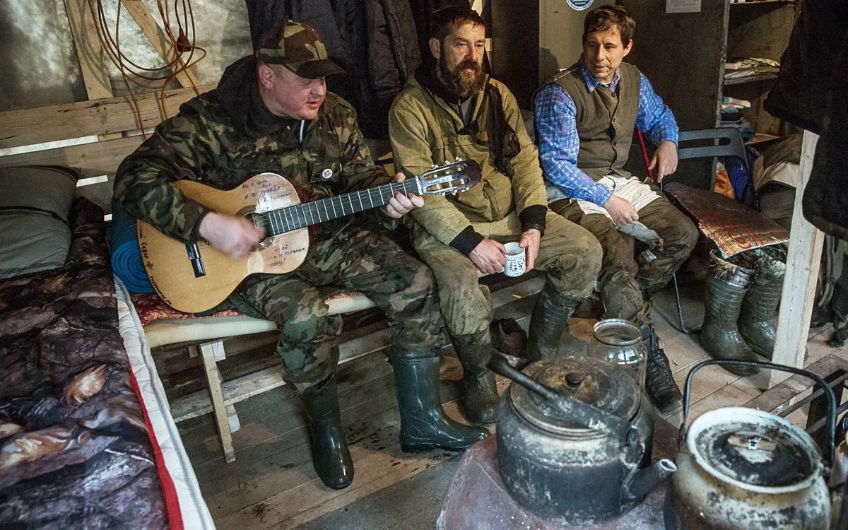 Photo by Yulia Nevskaya, Novaya tribute