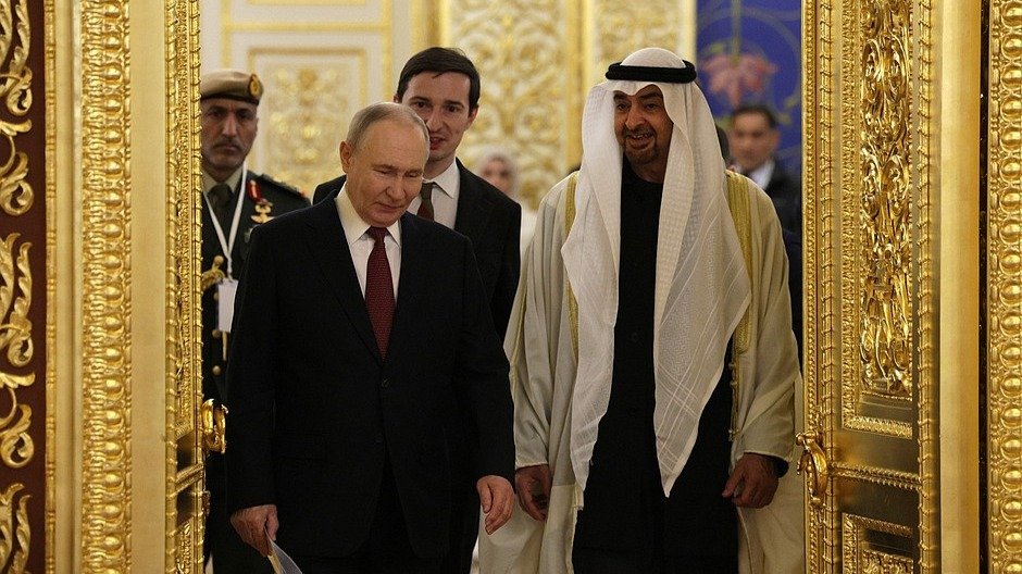 Своя куртка ближе к телу