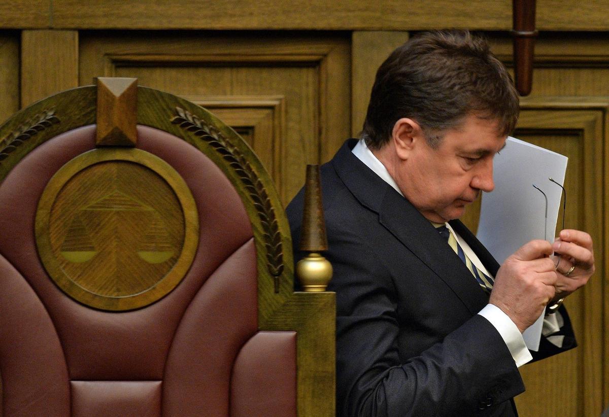 «Скандализация». Версии свержения Виктора Момотова с судебного Олимпа: палачи и жертвы