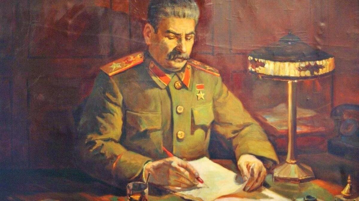 Сталин в рабочем кабинете. Картина Дмитрия Налбандяна