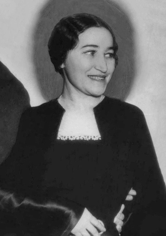 Полина Жемчужина. Источник: Википедия