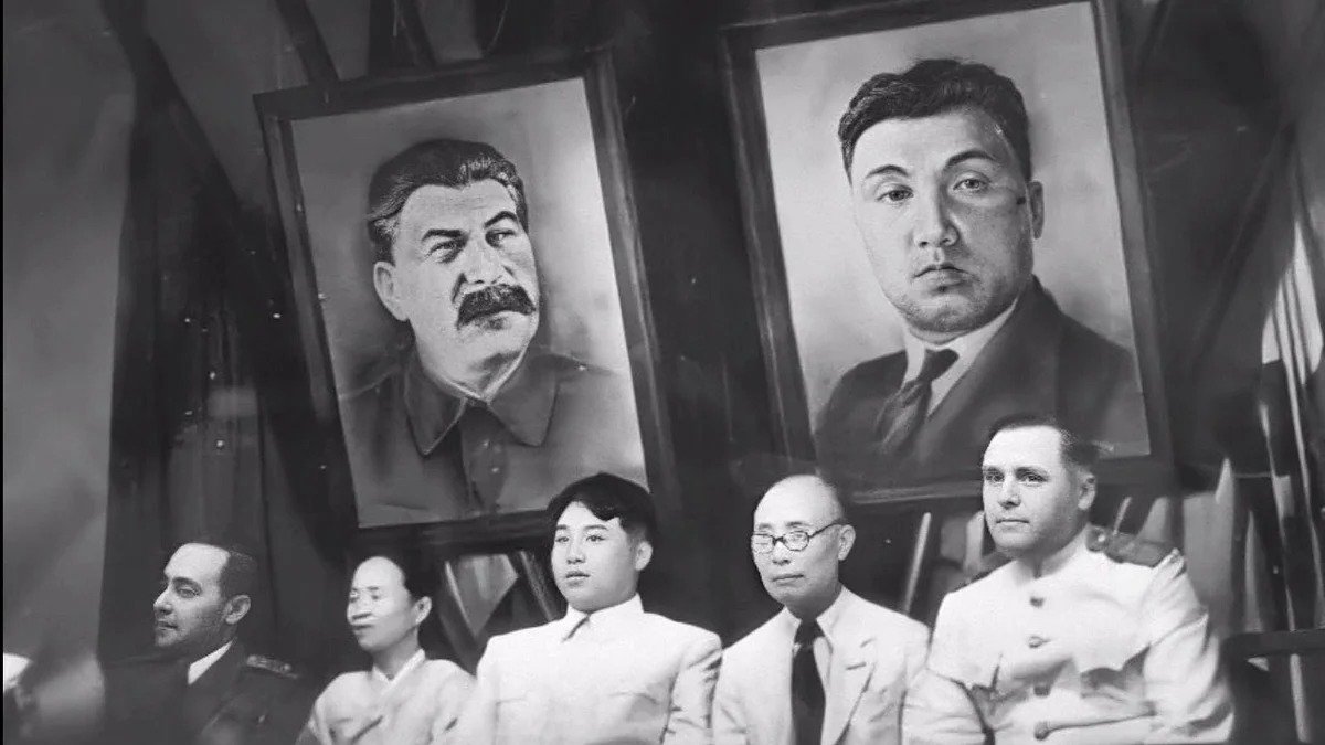 Ким Ир Сен на заседании ЦК Трудовой партии Северной Кореи. 28 августа 1946 года. Фото: Википедия
