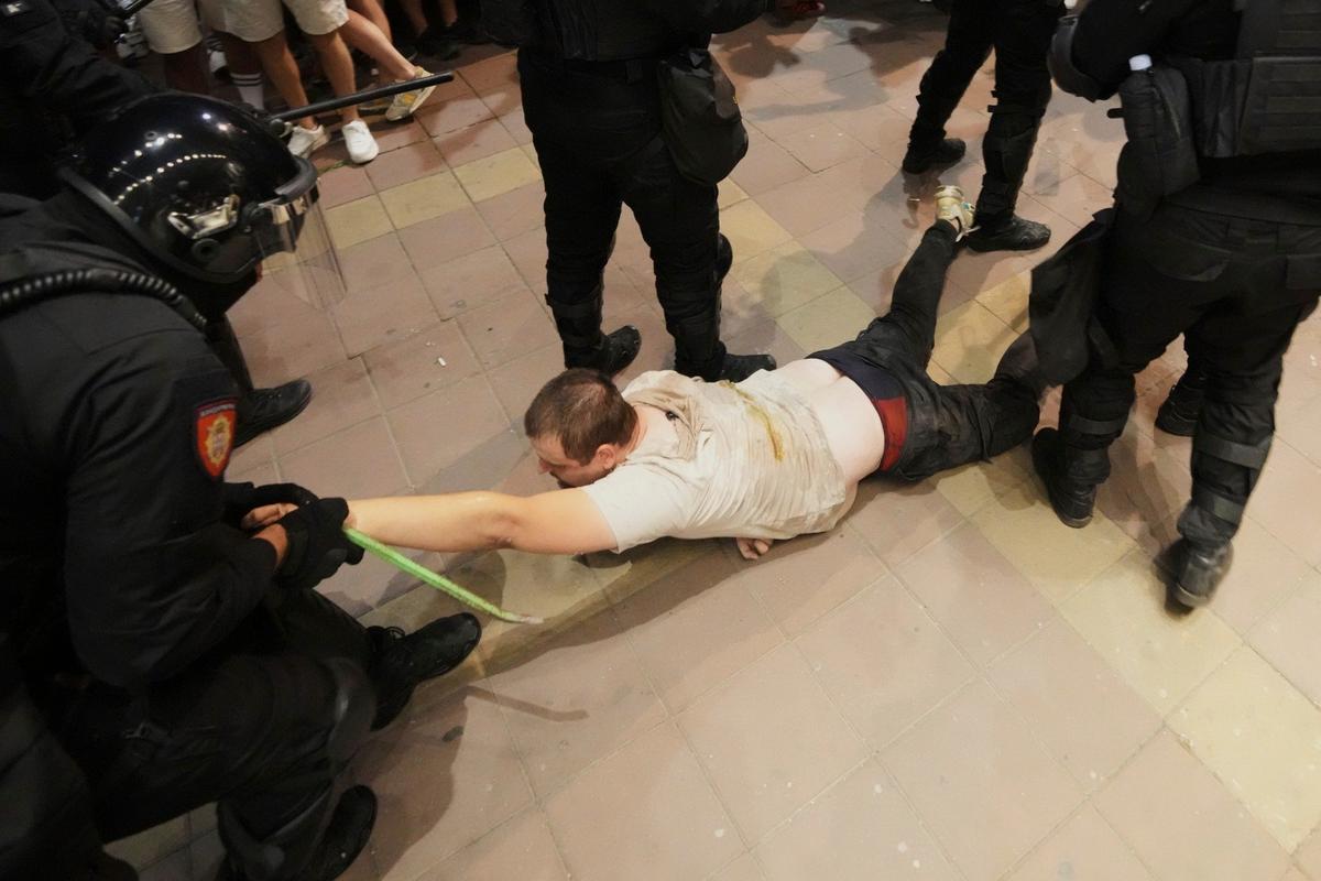 Антиправительственные акции протеста в Сербии. Фото: AP / TASS