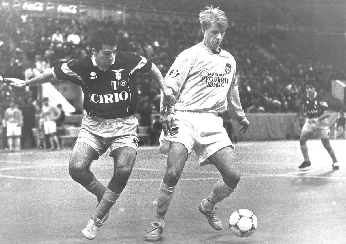 Остановить Константина Еременко без нарушения правил было невозможно. Фото: Евгений Успенский