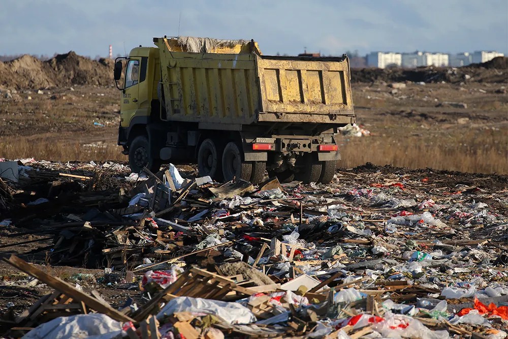 Полигон твердых бытовых отходов в Янино. Фото: Петр Ковалев / ТАСС