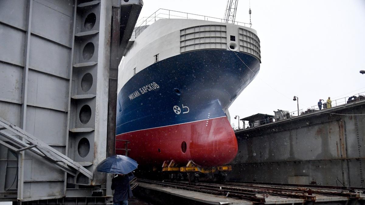 Удар ниже ватерлинии