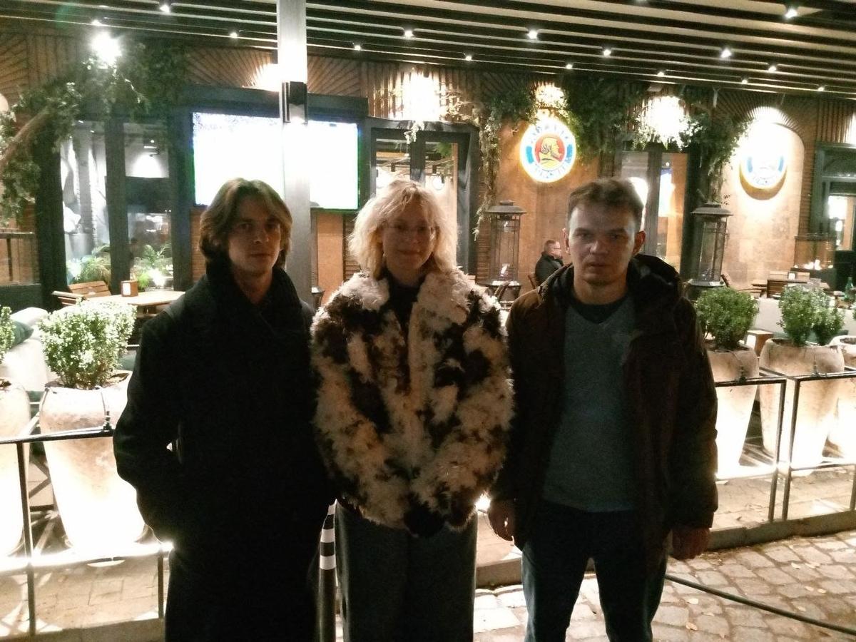 Александр Орлов, Диана Логинова (Наока) и Андрей Гаевский в Ереване. Фото: личный архив Андрея Гаевского