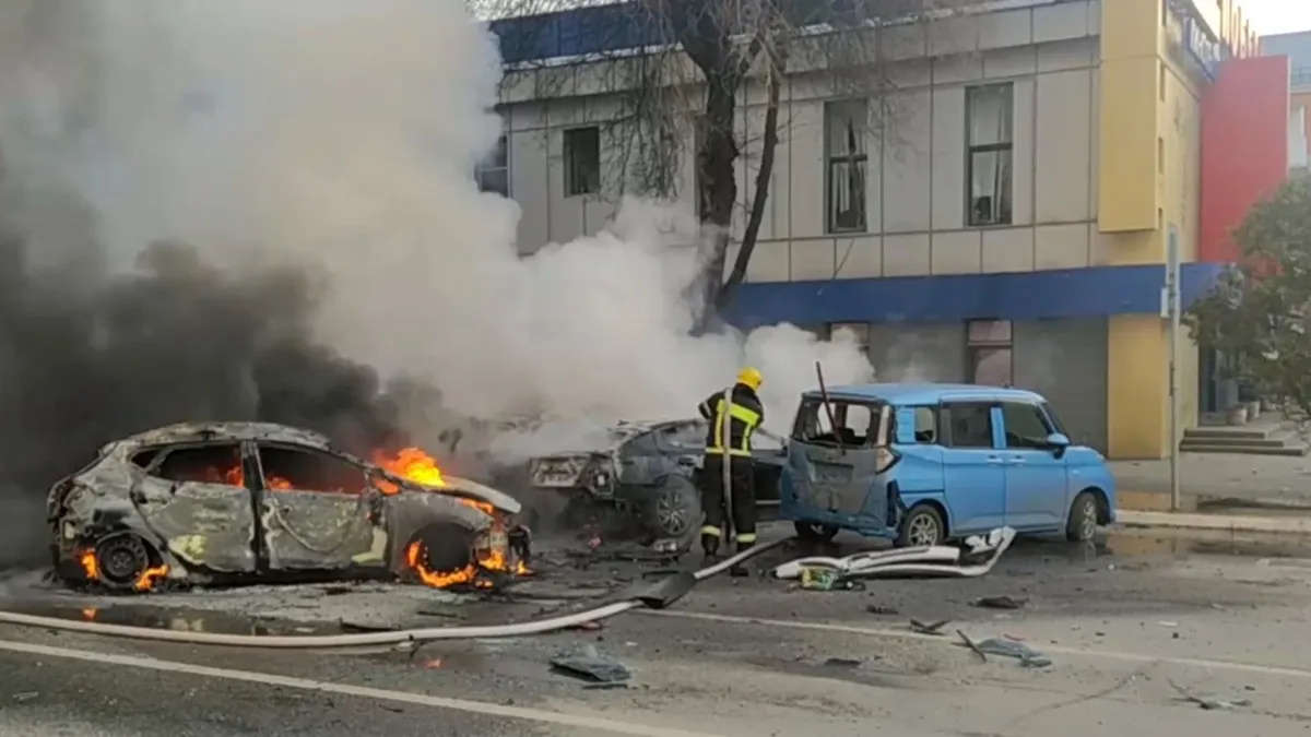 Дом подпрыгнул и встал на место. Но, видимо, не совсем точно». Репортаж из  Воронежского села, пострадавшего от взрыва российской авиабомбы — Новая  газета