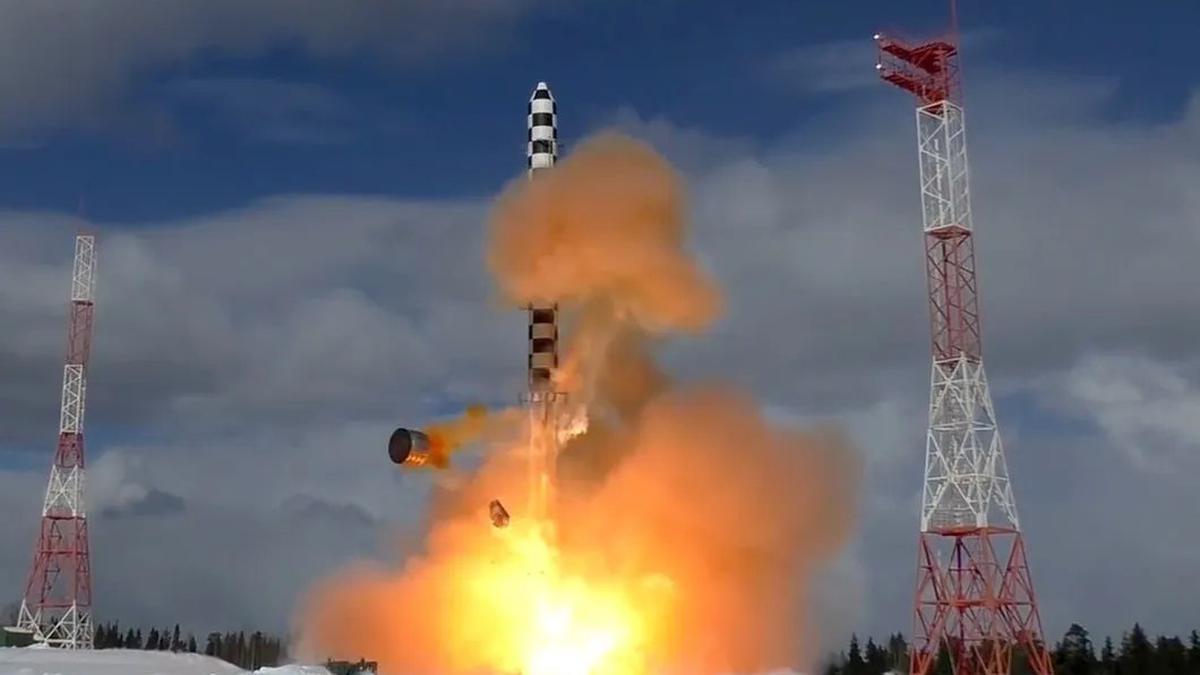 Запуск тяжелой межконтинентальной баллистической ракеты «Сармат» с космодрома «Плесецк». Фото: РИА Новости