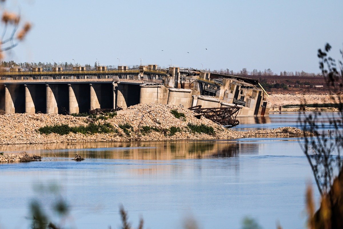 Вид на Каховскую ГЭС, октябрь 2023 г. Фото: Алексей Коновалов / ТАСС