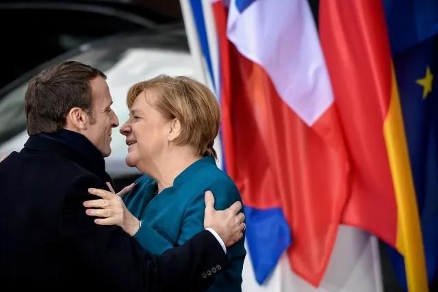 Эманюэль Макрон и Ангела Меркель. Фото: EPA