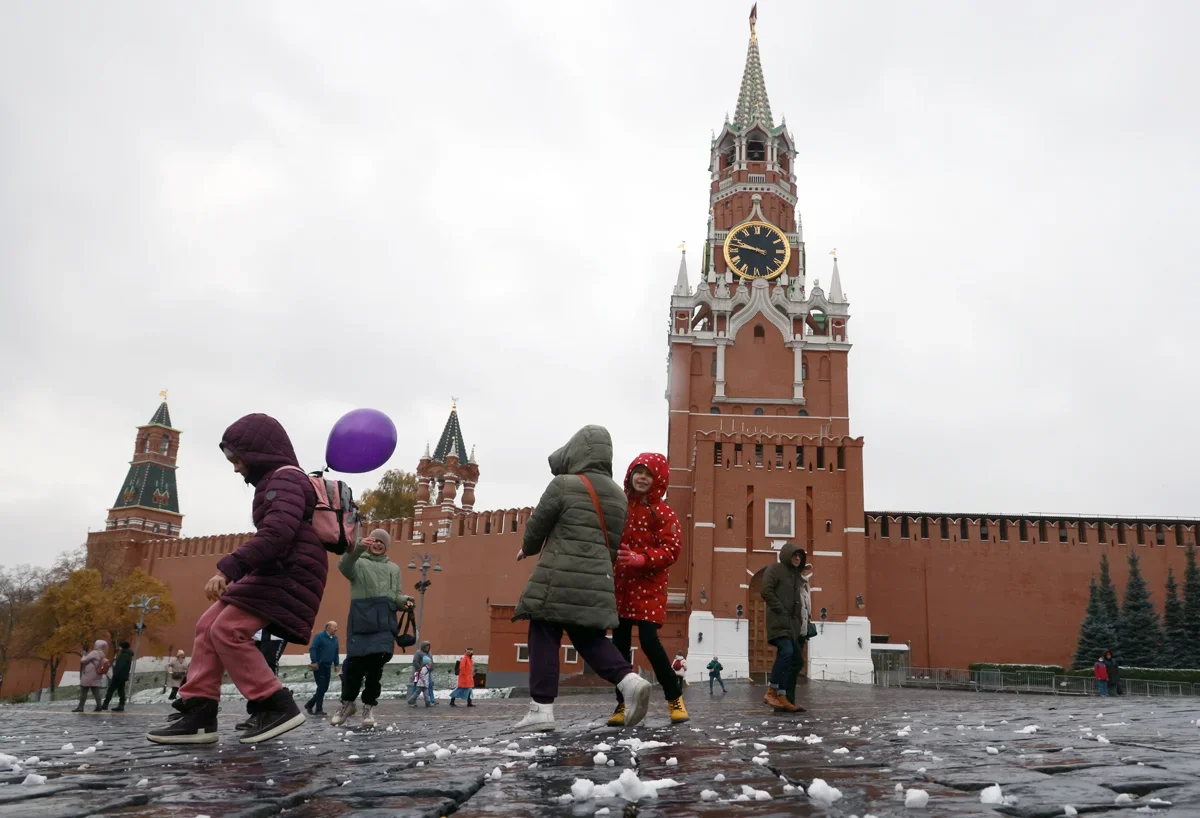 Я не буду Мелким бесом, и Серой Шейкой меня не сделать. Российский учитель  в поиске смысла. О чем думают и говорят те, кого сейчас скопом принято  называть «пособниками» — Новая газета