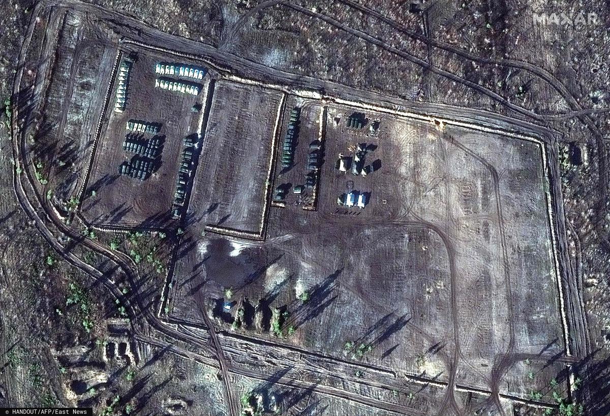 Спутниковый снимок, на котором показана техника российских сухопутных войск на полигоне Погоново неподалеку от границы с Луганском. Фото: AFP / East News
