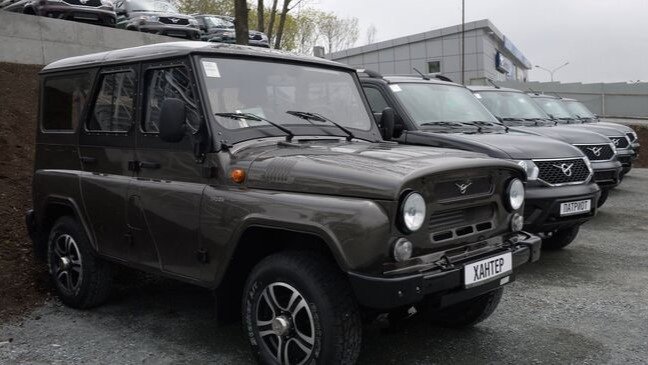 «Нива», УАЗ, «Москвич»: Минпромторг перечислил автомобили, на которые пересядут таксисты из-за закона о локализации