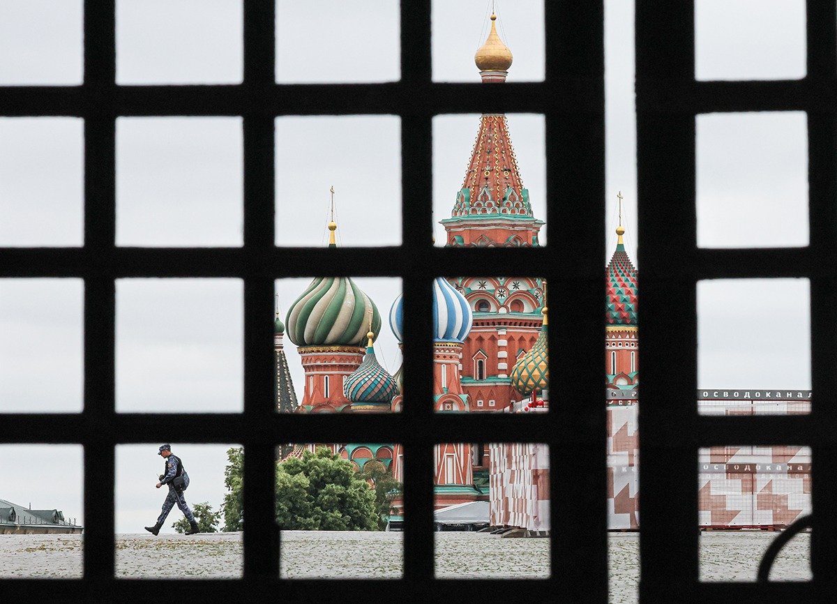 Москва, 24 июня 2023. Вход на Красную площадь перекрыт. Фото: Софья Сандурская / ТАСС