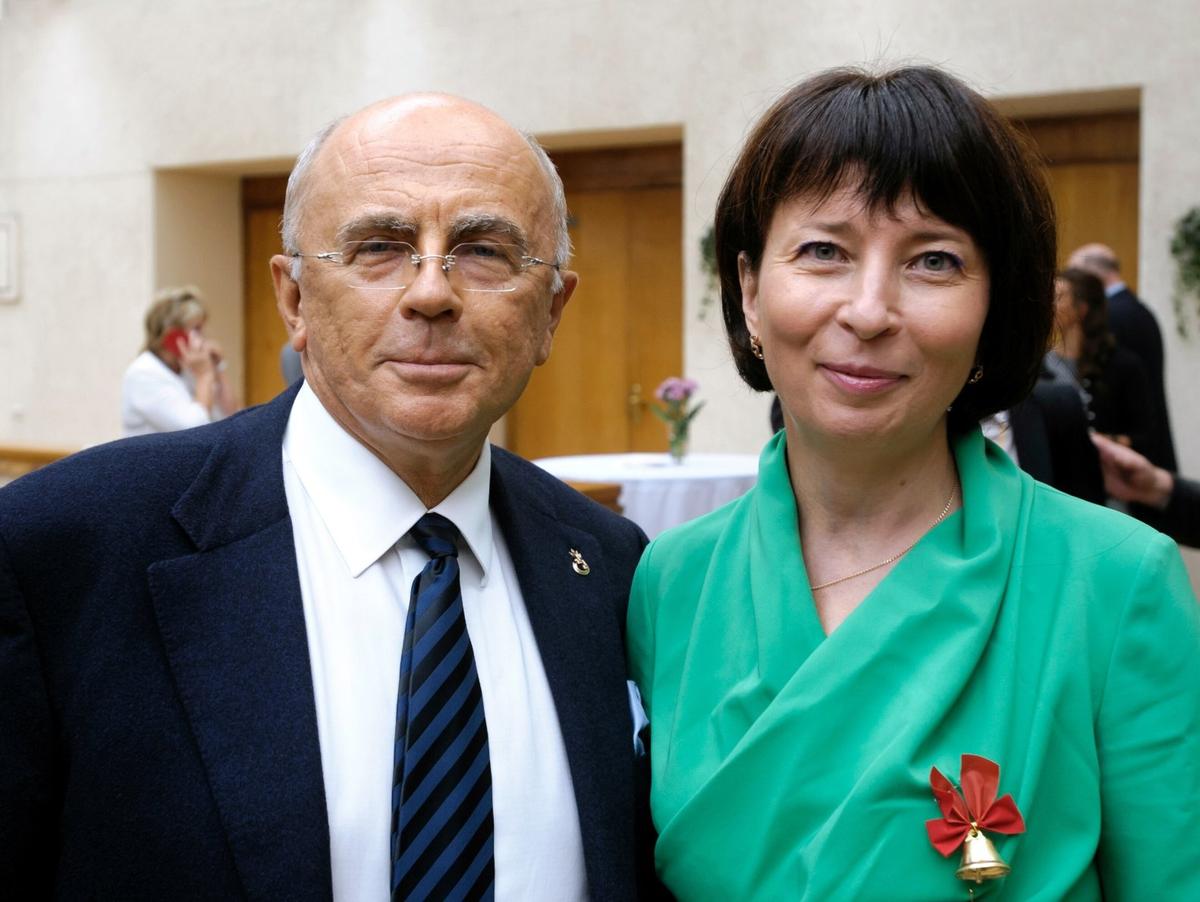 Лариса Пасешникова и Александр Запесоцкий. Фото: пресс-служба СПбГУП