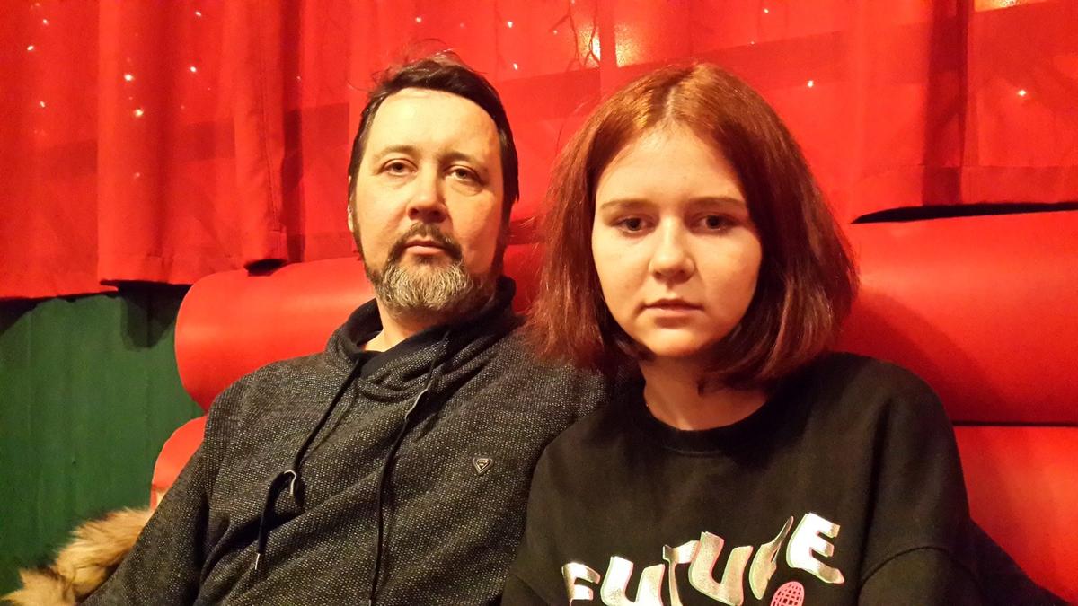 Отец и дочь, Дмитрий и Алена Прокудины. Фото: Алексей Тарасов / «Новая газета»