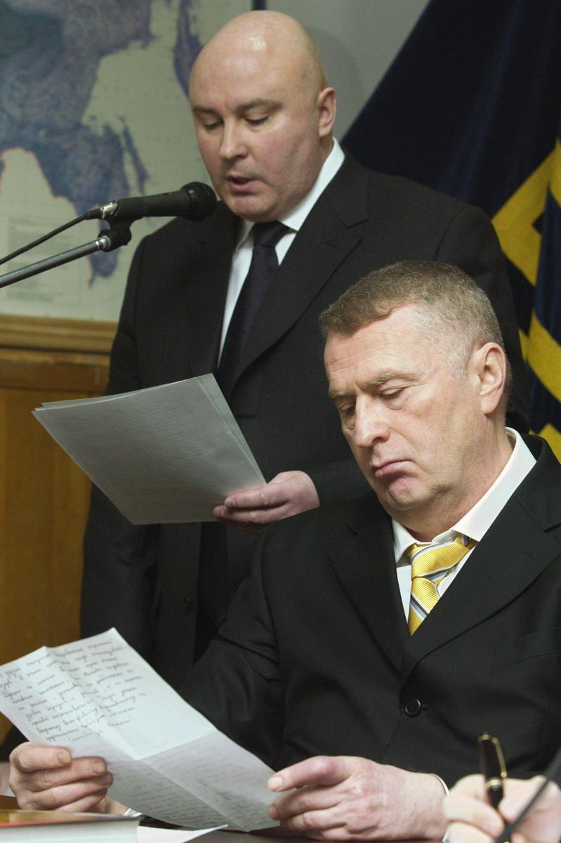 Сергей Абельцев и Владимир Жириновский. Фото: ИТАР-ТАСС / Федор Савинцев