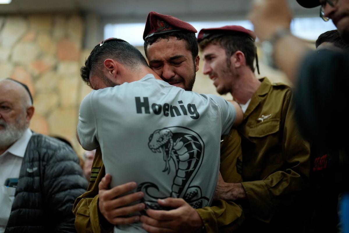 Похороны израильского солдата, погибшего во время боев на границе Израиля и сектора Газа. Фото: AP / TASS