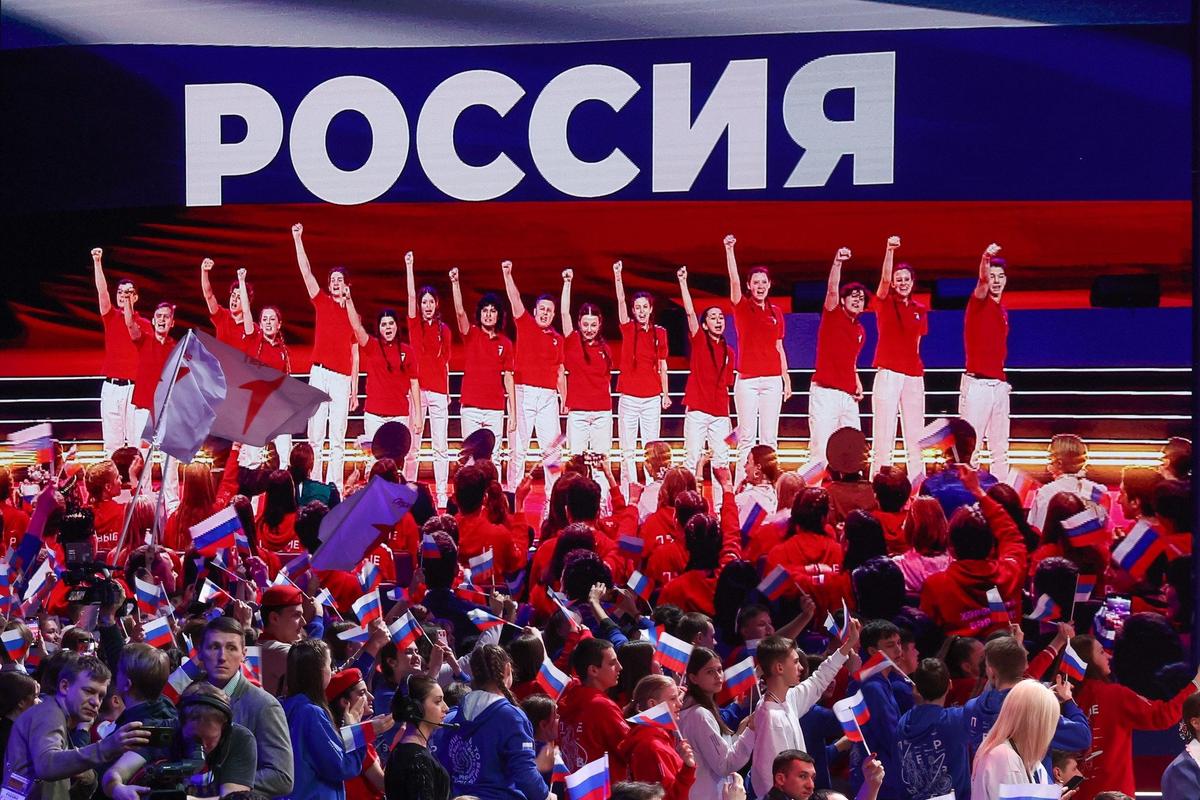 Участники сьезда Российского движения детей и молодежи «Движение первых». Фото: Валерий Шарифулин / ТАСС