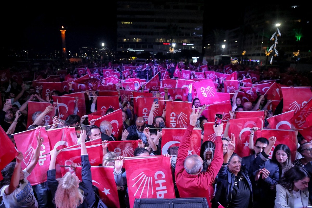 Турецкая оппозиция празднует победу на местных выборах. Фото: Middle East Images / ABACA