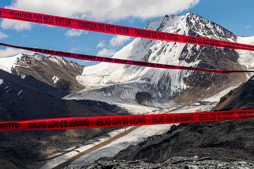 Ледник на руднике Кумтор. Фото: Арден Аркман / «Новая газета»