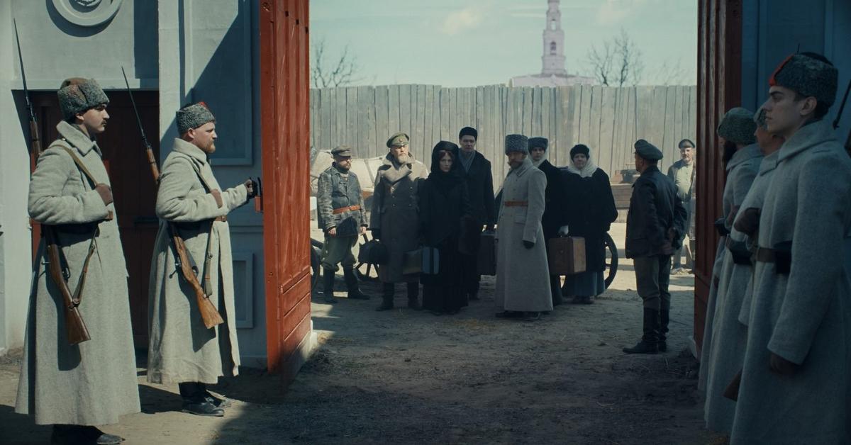 Кадр из фильма «Романовы: преданность и предательство»