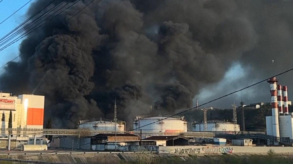 Падал нефтяной дождь