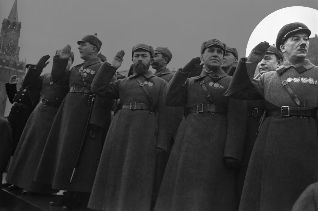 1935 год. Парад у Мавзолея Ленина. Генрих Ягода крайний справа. Фотохроника ТАСС