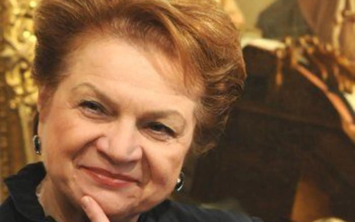 У официального лица было человеческое выражение