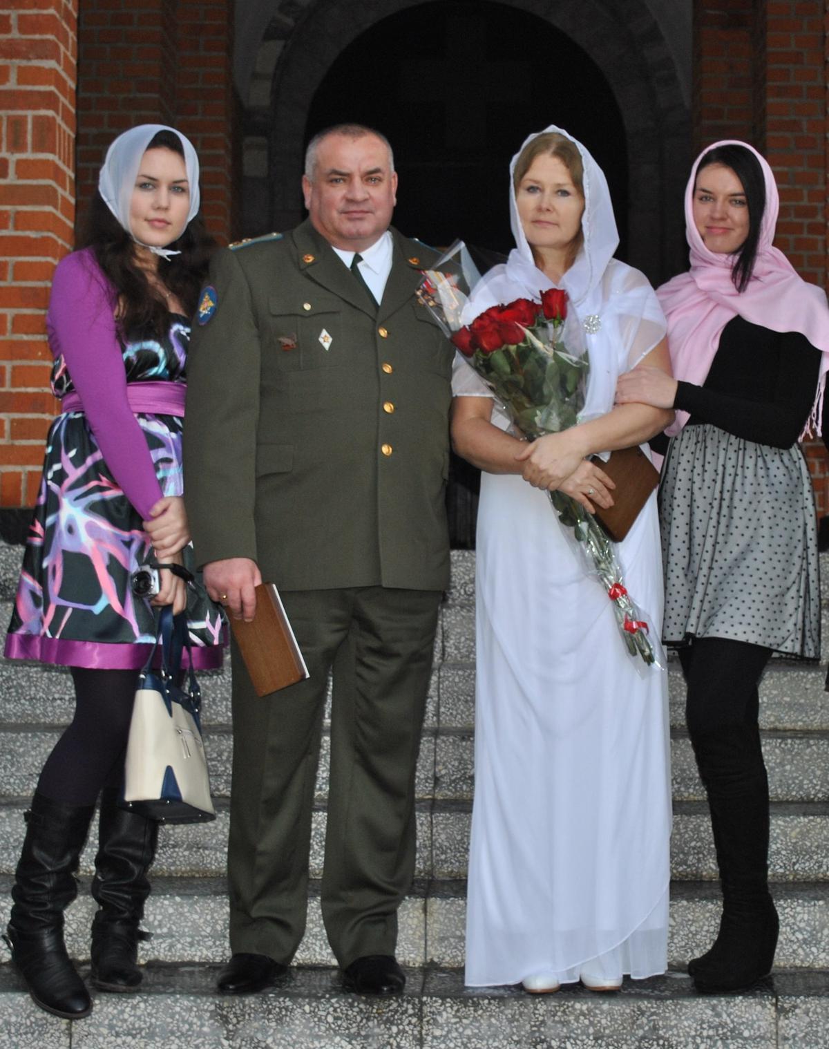 Полковник Кошечкин с семьей. Фото предоставлено родственниками