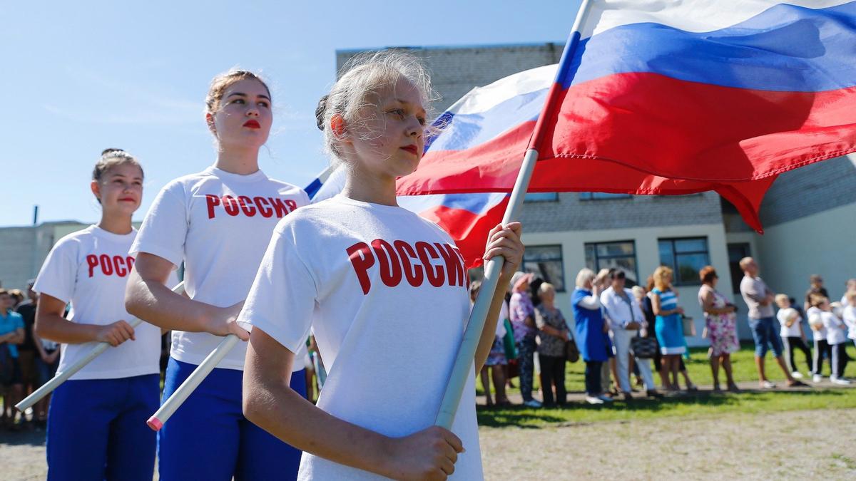 «И Ленин такой золотой», и другие оттенки духовно-нравственной культуры