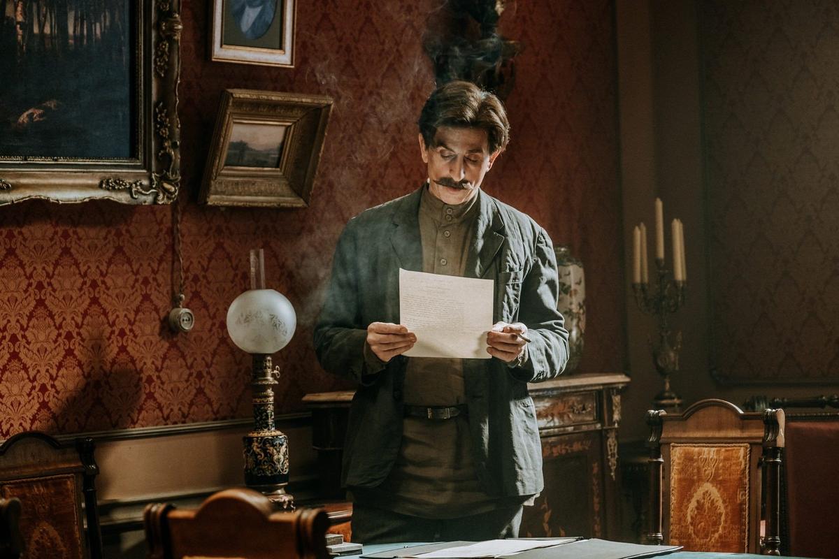 Кадр из фильма «Хроники русской революции»