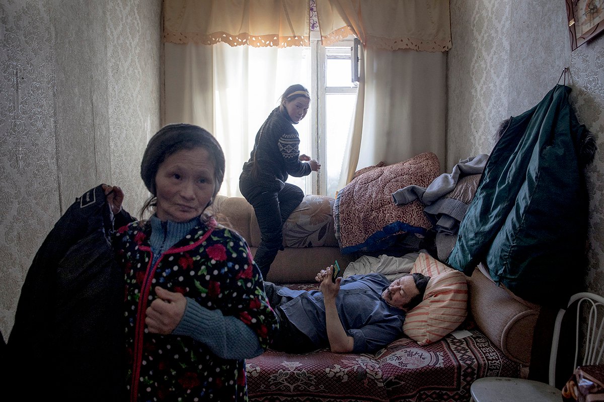 Номер в сеяхинской гостинцие, в которой иногда размещают малоимущие семьи. Фото: Влад Докшин / «Новая газета»