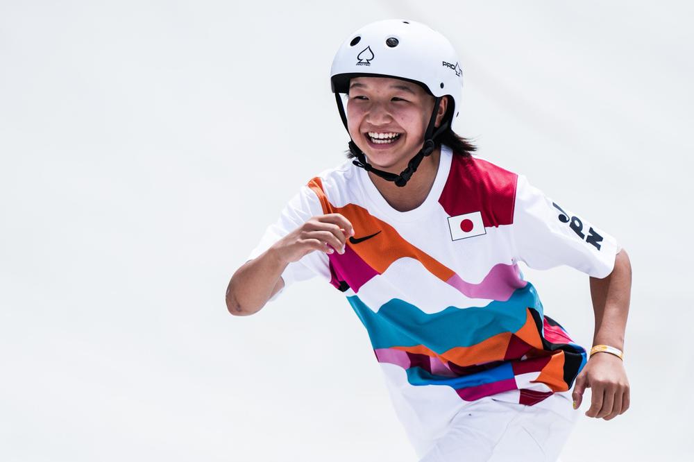 Момидзи Нисия, ставшая олимпийской чемпионкой по скейтбордингу. Фото: An Lingjun / CHINASPORTS / VCG / Getty Images